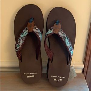 Douglas Paquette Thong Wedge beech sandal US10 new